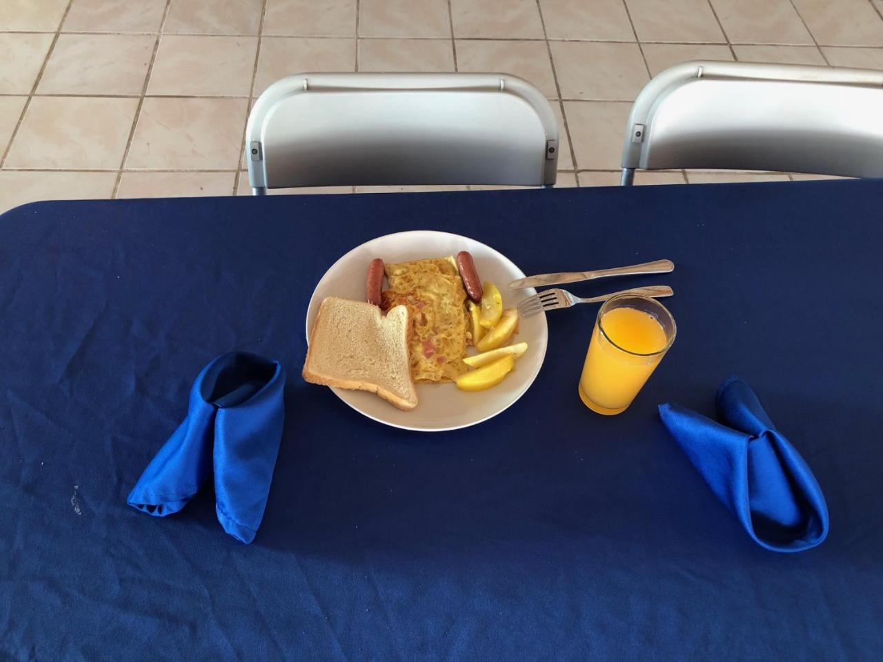 פונטה קאנה Hotel Cortecito Inn Bavaro מראה חיצוני תמונה