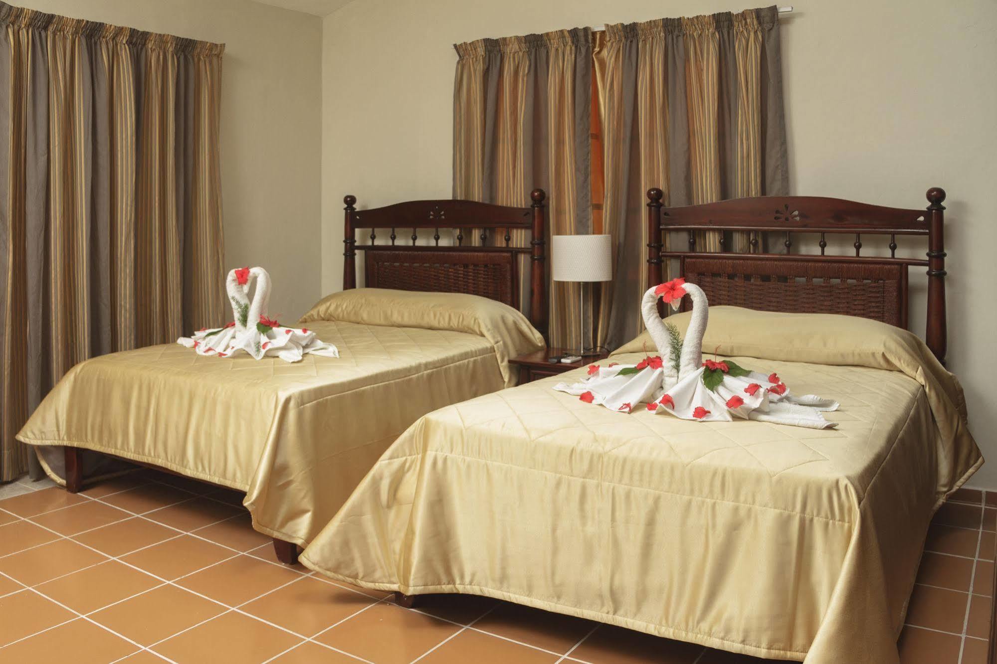 פונטה קאנה Hotel Cortecito Inn Bavaro מראה חיצוני תמונה